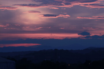 In the morning the sun is rising.