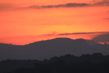 In the morning the sun is rising.