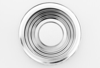 Blick in eine Blechdose