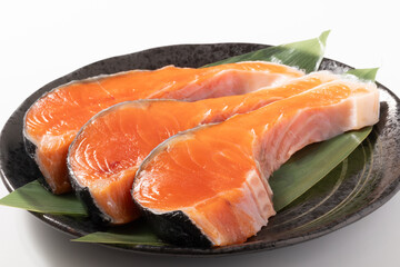 ［チリ産　養殖］銀鮭　切り身