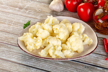Vegan cuisine Steamed cauliflower cabbage