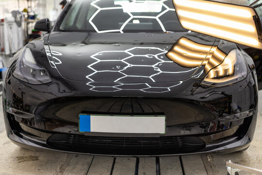 Hail Damage Car Repair with Reflection Light