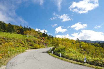 上信スカイラインの万座峠付近、初秋の時期