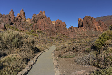 Trail through volcanic Roques de Garcia