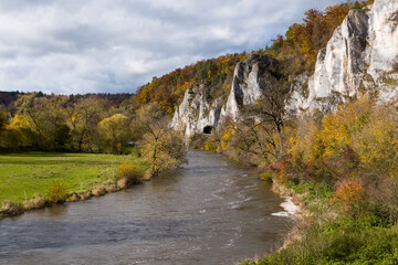 Obere Donau bei Gutenstein im Landkreis Sigmaringen (Schwäbische Alb)