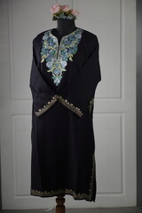 Kaar kash pheran with floral designs