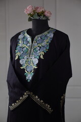 Kaar kash pheran with floral designs