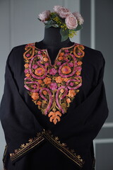 Kaar kash pheran with floral designs