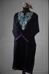 Kaar kash pheran with floral designs