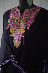 Kaar kash pheran with floral designs