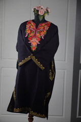 Kaar kash pheran with floral designs