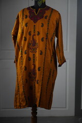 Kaar kash pheran with floral designs