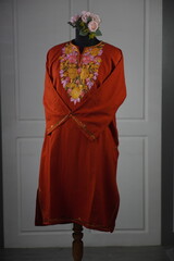 Kaar kash pheran with floral designs