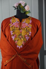 Kaar kash pheran with floral designs