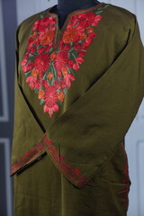 Kaar kash pheran with floral designs