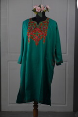 Kaar kash pheran with floral designs