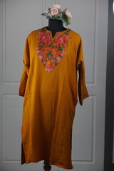 kashmirir pheran by kaar kash