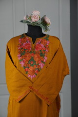 kashmirir pheran by kaar kash