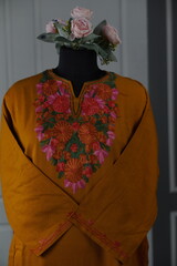 kashmirir pheran by kaar kash