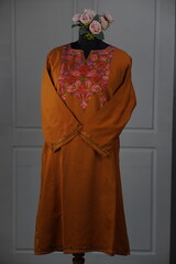 kashmirir pheran by kaar kash