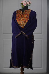 Kaar kasj kashmiri pheran for women