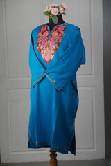 Kaar kasj kashmiri pheran for women