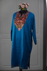 Kaar kasj kashmiri pheran for women