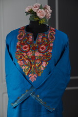 Kaar kasj kashmiri pheran for women