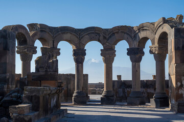 Ruines de la cath&eacute;drale de Zvartnots en Armenie