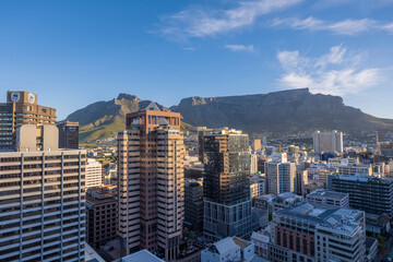 Blick aus Kapstadt Downtown auf den Tafelberg, Südafrika