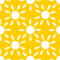 Seamless pattern of white sun silhouettes on a yellow background © Yevheniia