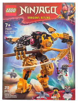 Ninjago - Arin's Spinjitzu Battle Mech Lego set.