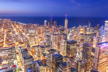 Fototapeta premium Chicago, Illinois, USA aerial cityscape towards Lake Michigan 625