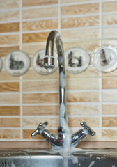 Dirty Kitchen Faucet with Cleaning Foam