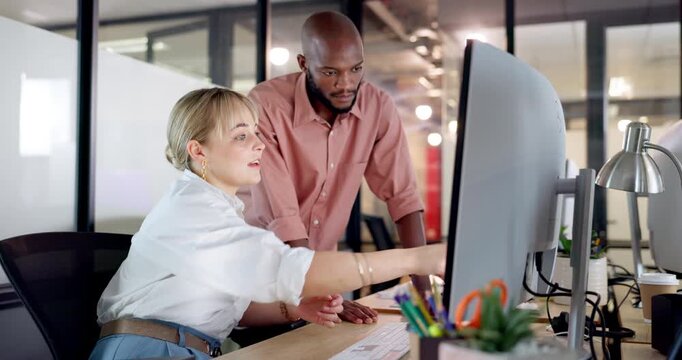 People, meeting and mentor with computer in office for training, review article and copywriting advice. Team, manager and help with pc for guidance, coaching intern and feedback on story publication