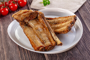 Steamed pork ribs with spices