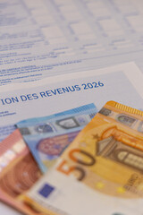 Le formulaire officiel 2042 des impôts pour la déclaration fiscale 2026 en France au format vertical.