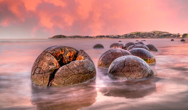 Moeraki Boulders along Koekohe Beach at sunset, Otago, South Island, New Zealand