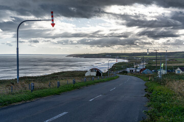 北海道　海岸線　北太平洋シーサイドライン　道　道路　海　曇り
