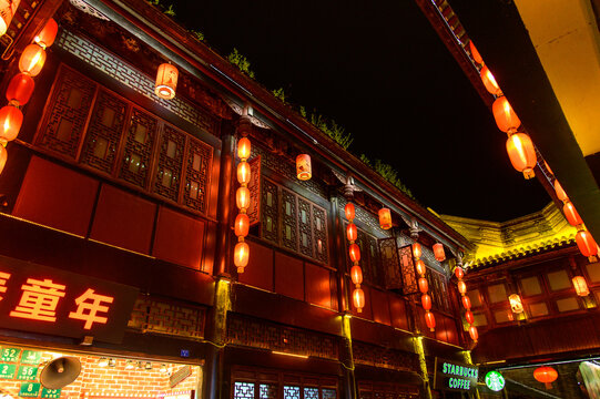 中国の四川省成都にある錦里の美しい夜景風景Beautiful night view of Jinli in Chengdu, Sichuan Province, China