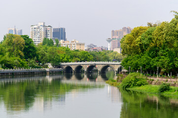Fototapeta premium 中国の四川省成都のとても美しい街並み風景Beautiful view of a famous tourist spot in Chengdu, Sichuan Province, China
