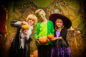 Naklejka premium Kids Pumpkin Parade