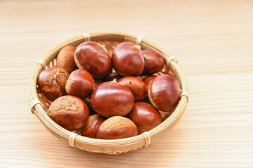 籠に盛った生栗