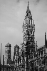 Obraz premium Munich, Church on Marienplatz