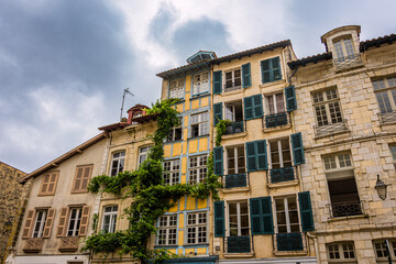 Dans les rues de Bayonne en France