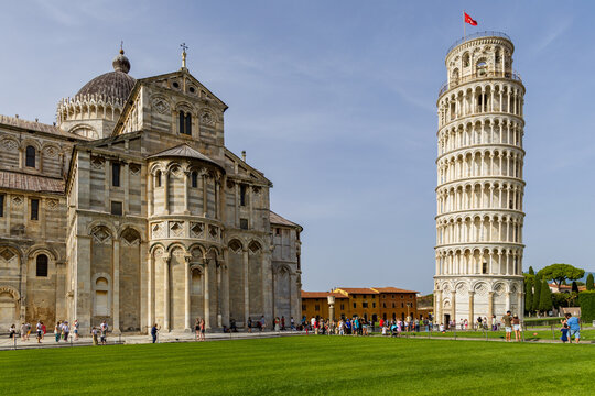 leaning tower of pisa italy