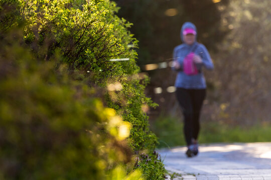 woman runinging in the park