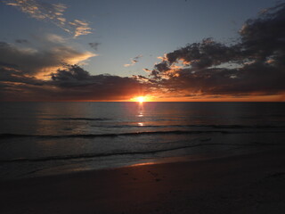 Obraz premium sunset on the beach