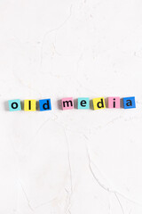 oldmedia（オールドメディア）の英字