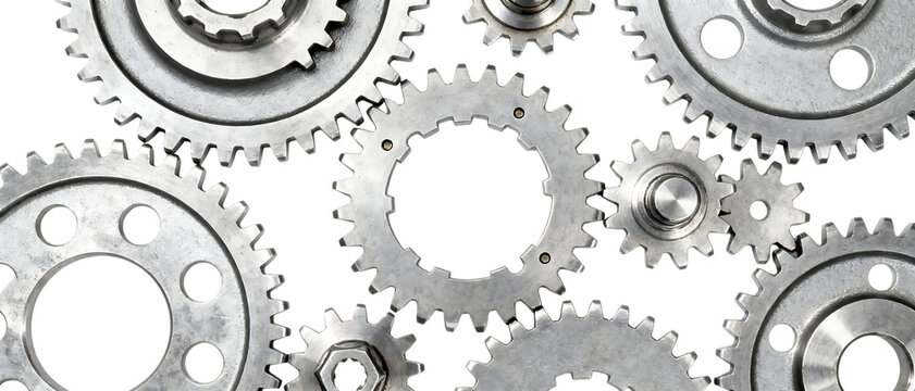 精密に並んだ金属ギアのトップビュー構図で表現する機械的デザイン｜背景なし・透過PNG・コピースペース - Powered by Adobe